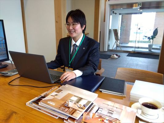 初めまして、西澤芽衣です！