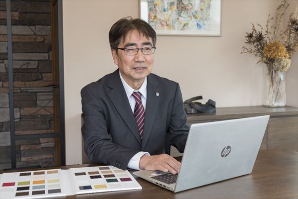 フェラーリとロールスロイス