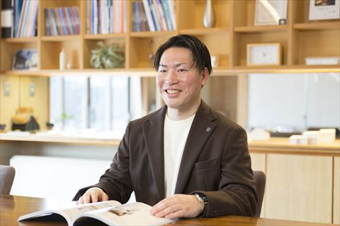 初めまして、白川悠太です。