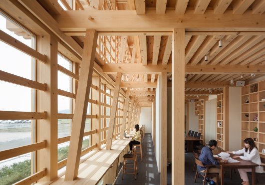 季節の変わり目には、住まいにも深呼吸を