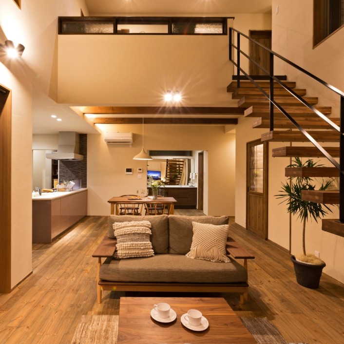 家族と共に育つ家　-casa blanc-